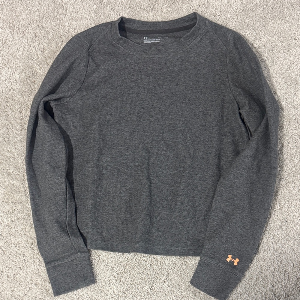Under Armour Crewneck with Cute Back Detailing